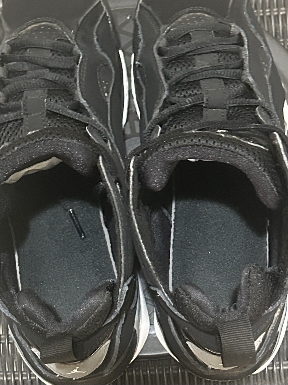 Jordan True Flight Black Metallic Silver (GS) 343795-010 - Picture 5 of 7